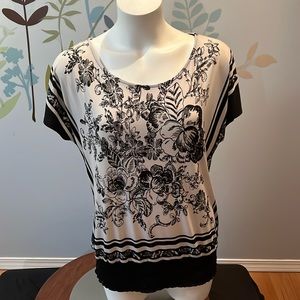 4/$20 Rickis Large Top with Elastic bottom